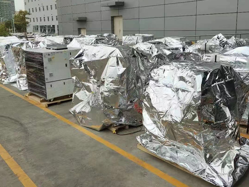 深(shen)圳公明歐菲(fei)光真空包裝(zhuāng)木箱